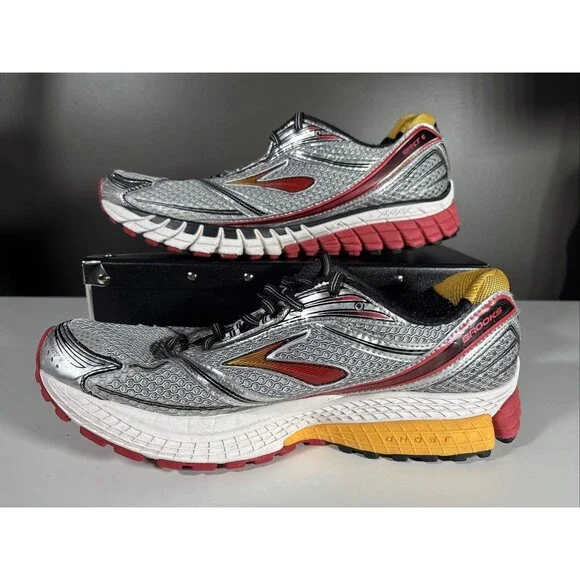 Brooks Ghost 6 Running Shoes (Men’s Size 11)  Gray, Red, Yellow Sneakers - Picture 2 of 7